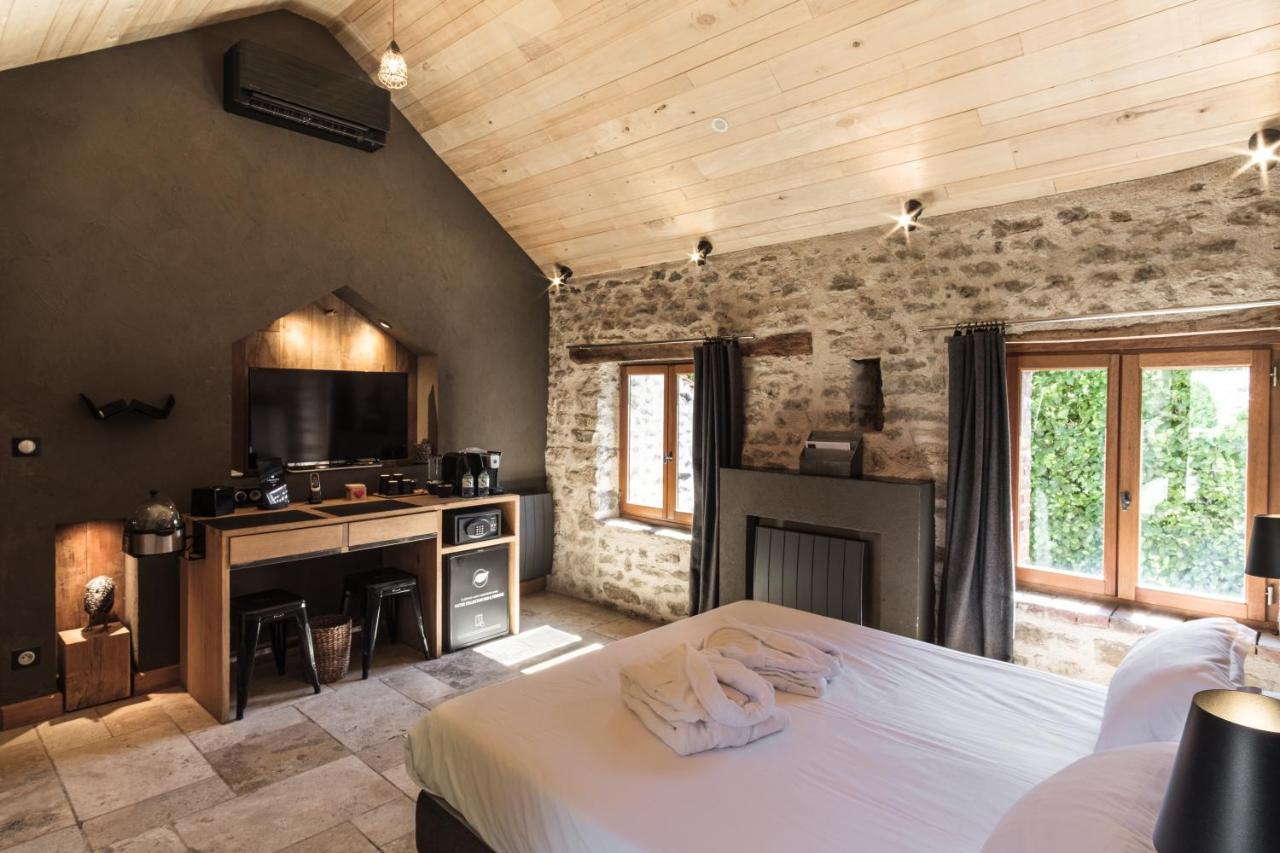 Le Domaine Des Pres Verts Suites & Chambres Avec Jacuzzi Privatif Jouey Eksteriør bilde