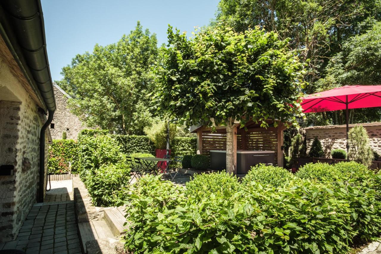 Le Domaine Des Pres Verts Suites & Chambres Avec Jacuzzi Privatif Jouey Eksteriør bilde